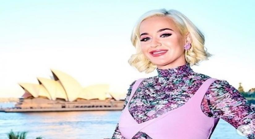 Katy Perry cries while 'doing simple tasks' during pregnancy