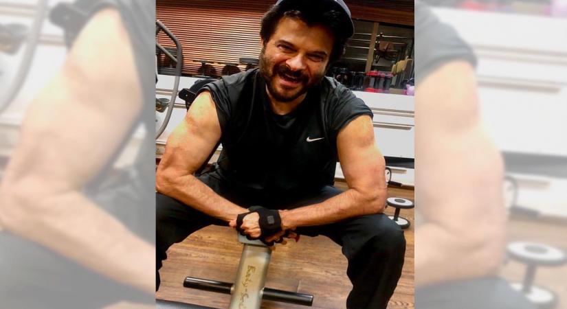 Anil Kapoor stresses on importance of mental health to fight COVID-19.