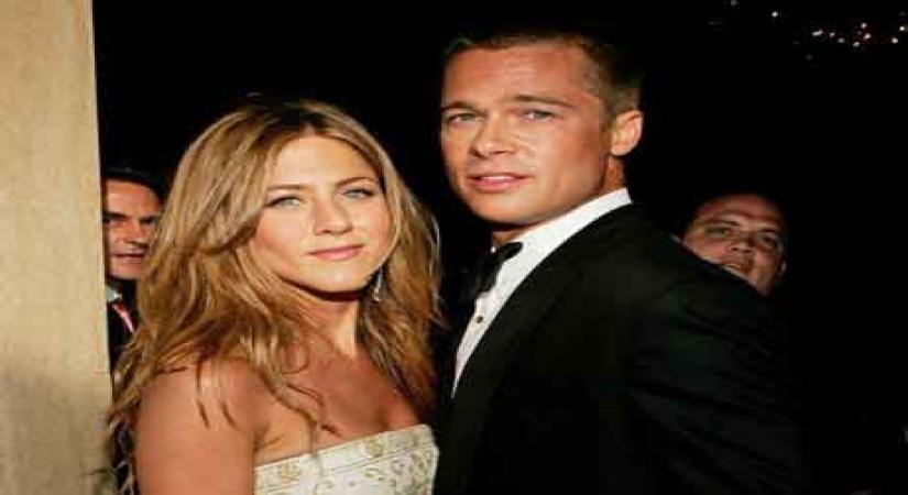 Los Angeles, May 7 (IANS) Actress Jennifer Anistons representative has dismissed reports claiming that Brad Pitts daughter Shiloh, has started calling her mommy.