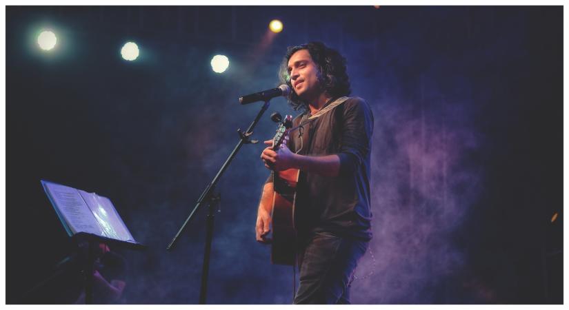 Singer-songwriter Nikhil Dsouza