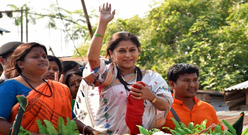 Mumbai, May 29 (IANS) Veteran actress and National Award-winning singer Roopa Ganguly turned nostalgic about the time she sang a song for BR Chopra's tele-serial "Mahabharat". The actress had shot to fame playing Draupadi in the popular mythological serial that is currently being re-telecast after almost 30 years amid the ongoing lockdown.	(File Photo: Indrajit Roy/IANS)