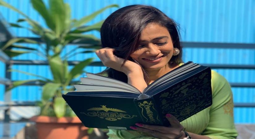 Mumbai, May 27 (IANS) Actress Shweta Tiwari has shared her way of having fun amid lockdown.