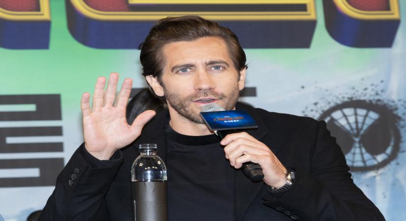 Los Angeles, May 9 (IANS) Actor Jake Gyllenhaal says he has become less interested in work and more interested in personal life, adding that he hopes to have kids in the future.