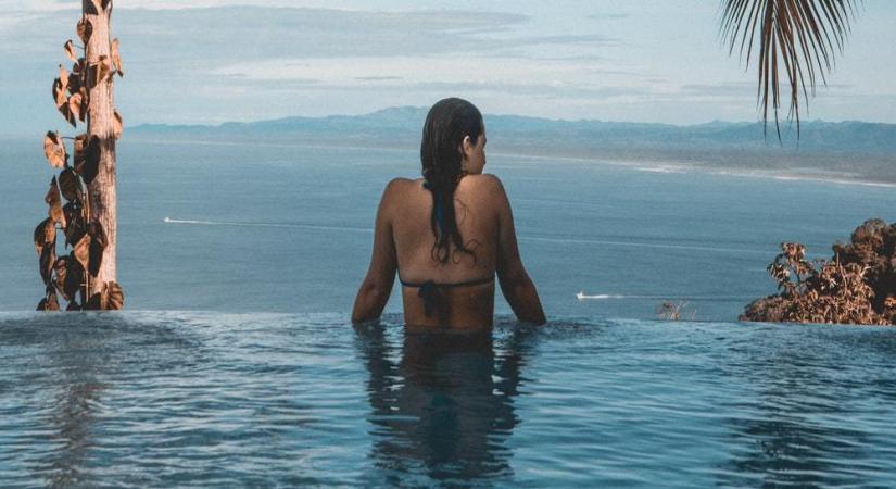 Influencer (Source: Unsplash)