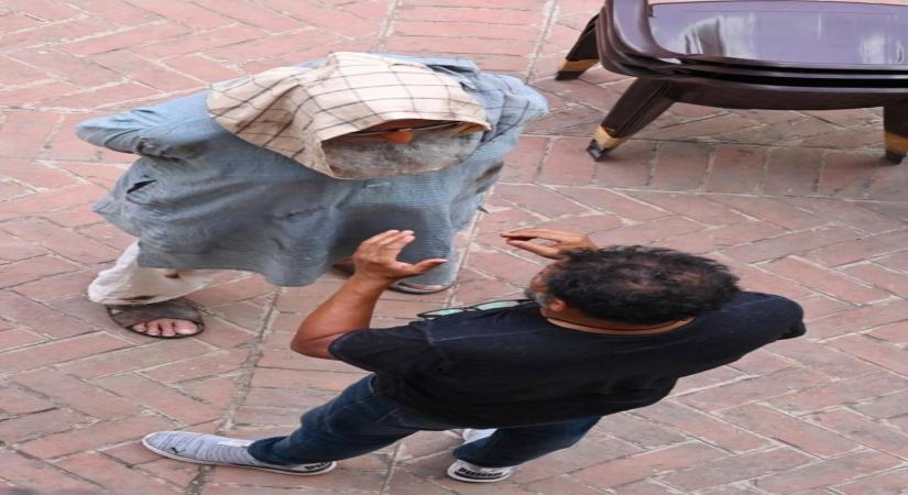 Big B on use of prosthetics and back pain during 'Gulabo Sitabo' shoot.