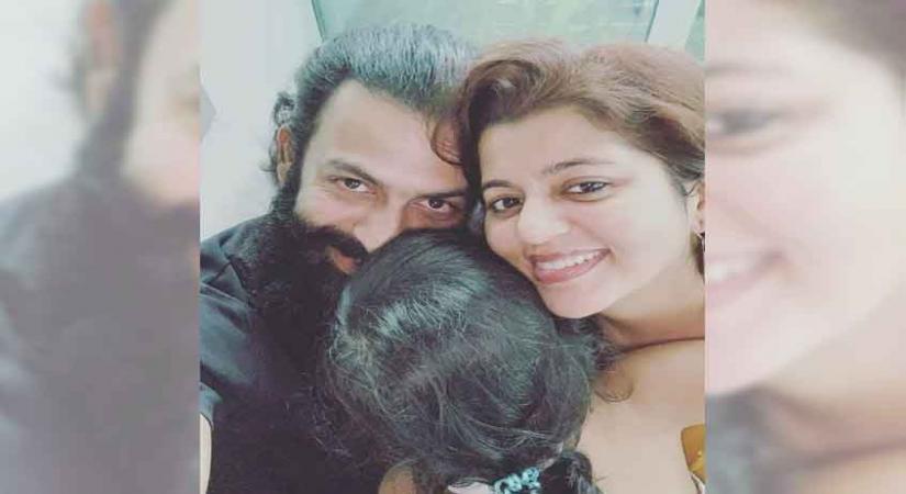 Prithviraj Sukumaran finally 'reunited' with family.