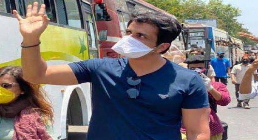 Mumbai, June 5 (IANS) Actors like Manoj Bajpayee, Sonu Sood and Richa Chadha have featured in a song titled "Be strong", urging fans to be resilient in these tough times.