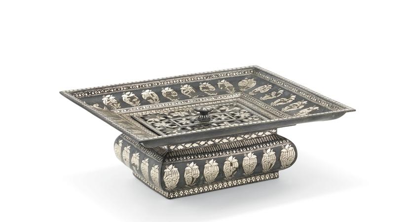 A LARGE SILVER INLAID BIDRI BASIN