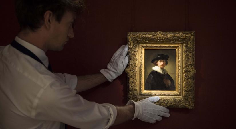 Rembrandt Van Rijn, Self-portrait, wearing a ruff and black hat, 1632, est £12-16 million (15-20 million) -Photographer Antony Jones