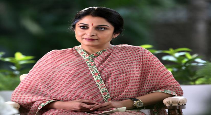 Police seize liquor bottles from actor Ramya Krishnan car