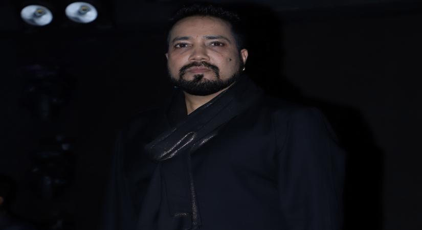 Mumbai, June 5 (IANS) A music video actress Priya Banerjee had shot for singer Mika Singh a few years ago will see the light of day during the ongoing lockdown.	 (File Photo: IANS)