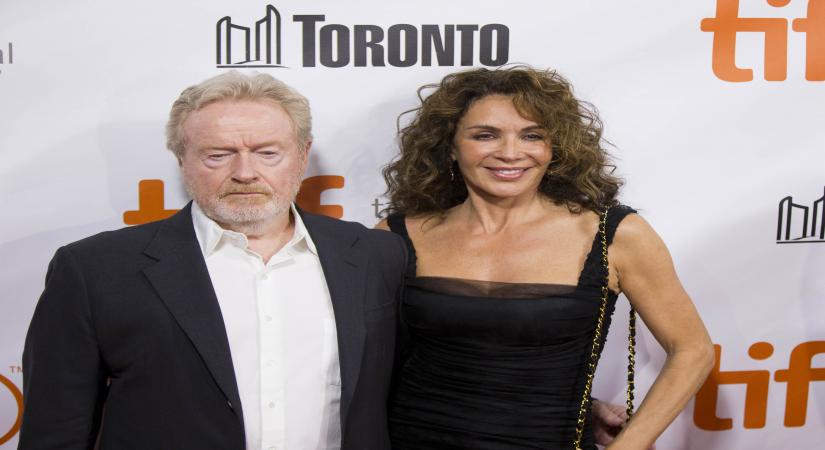 Los Angeles, June 12 (IANS) Legendary filmmaker Ridley Scott is working on a sequel of his 2000 blockbuster "Gladiator", but is finding it hard to crack a story for the follow-up.