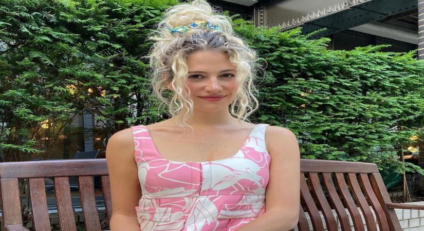 Singer Pixie Lott.