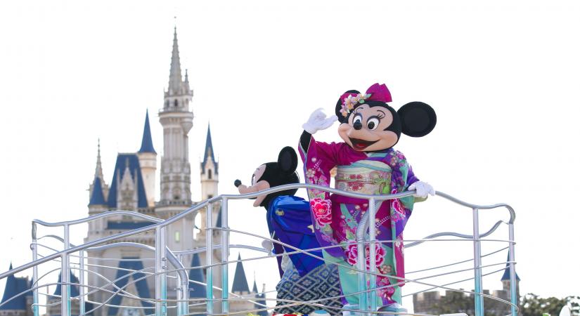 Tokyo Disneyland, DisneySea reopen after 4 months