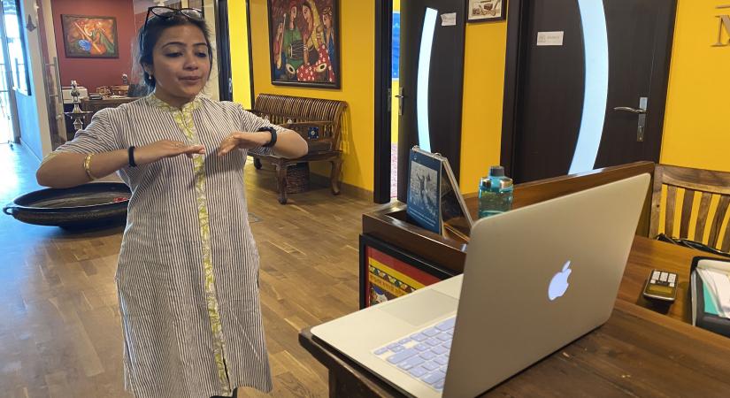 A student learning Kathak online (Source: Jogiraj Sikidar)