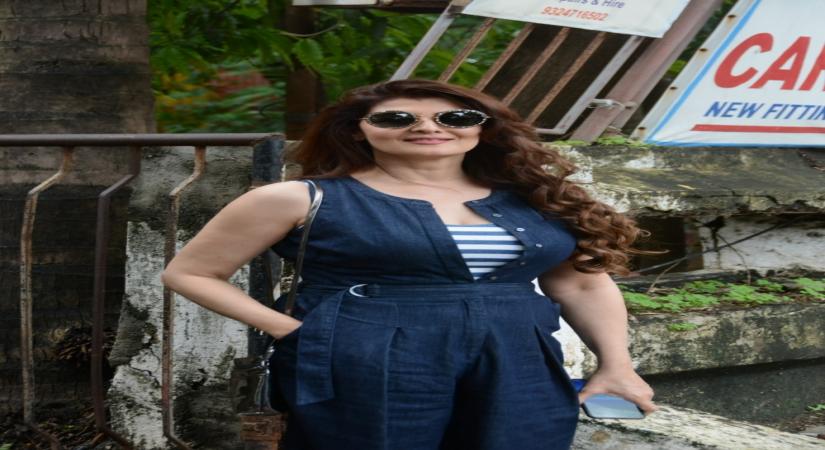 Mumbai, July 31 (IANS) Actress Sangeeta Bijlani will be sharing a glimpse of her life, fitness routine and spiritual journey on her YouTube channel.