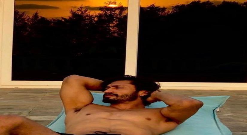 Vidyut Jammwal has 'enlightening' chat with martial arts star Tony Jaa.
