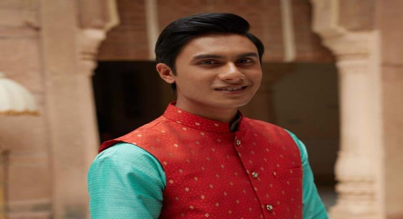 Ritwik Bhowmik on shooting barefoot, shirtless in scorching Rajasthan heat.