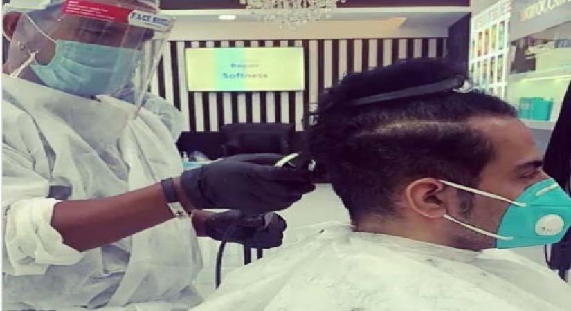 Sudhanshu Pandey goes for a hair trim.
