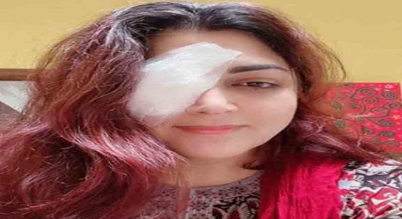 South star and politician Khushbu Sundar has undergone eye surgery. Khushbu tweeted a picture with a bandaged eye to share the news. (Photo Courtesy: Twitter/@khushsundar)
