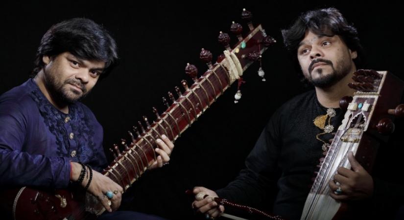 Murad Ali Khan (sarangi) and Fateh Ali Khan (sitar)