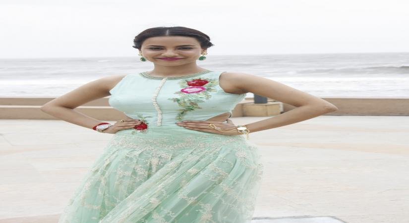 Mumbai: Actress Tia Bajpai during the promotion of film Baankey Ki Crazy Baraat in Mumbai, on July 20, 2015. (Photo: IANS)
