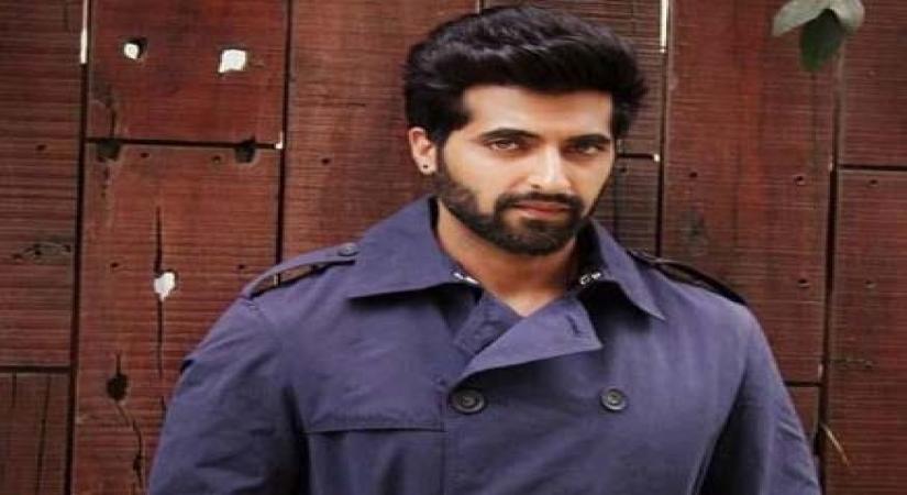 Akshay Oberoi.