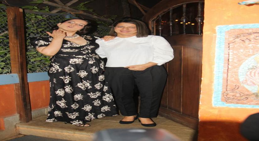 Mumbai: Actress Kangana Ranaut with her sister Rangoli Chandel at the success party of her film "Judgementall Hai Kya" in Mumbai on Aug 13, 2019. (Photo: IANS)