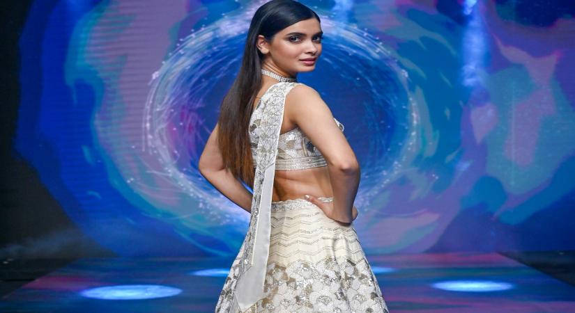 DIana Penty 