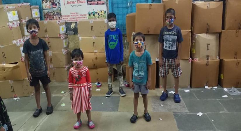 Crocs donation drive with CRY