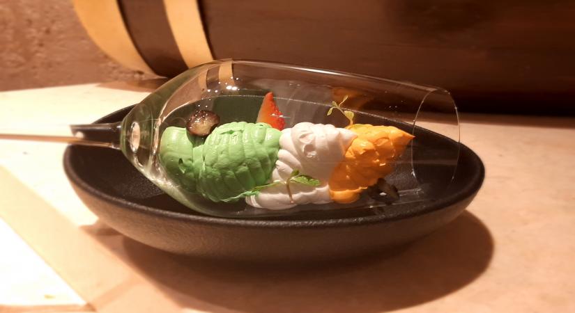 TRIO OF BAVARIAN MOUSSE_