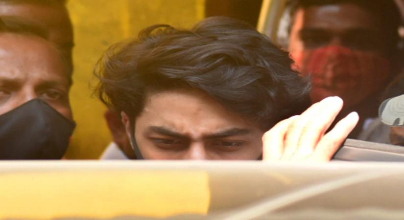 Mumbai : Aryan Khan Released From Arthur Road Jail in Mumbai on Saturday, october 30, 2021.(Photo: IANS)