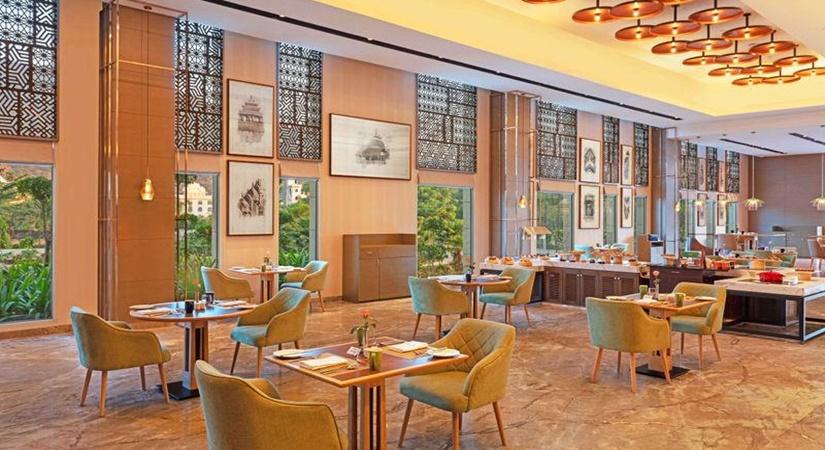 The Amber Kitchen - DoubleTree by Hilton