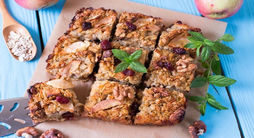 Apple Cinnamon Oats Cake