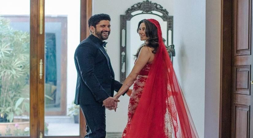 Farhan Akhtar and Shibani Dandekar (Photo: instagram)