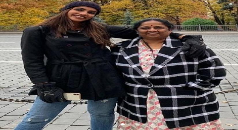 Akshara Gowda pens emotional post after mom's demise.