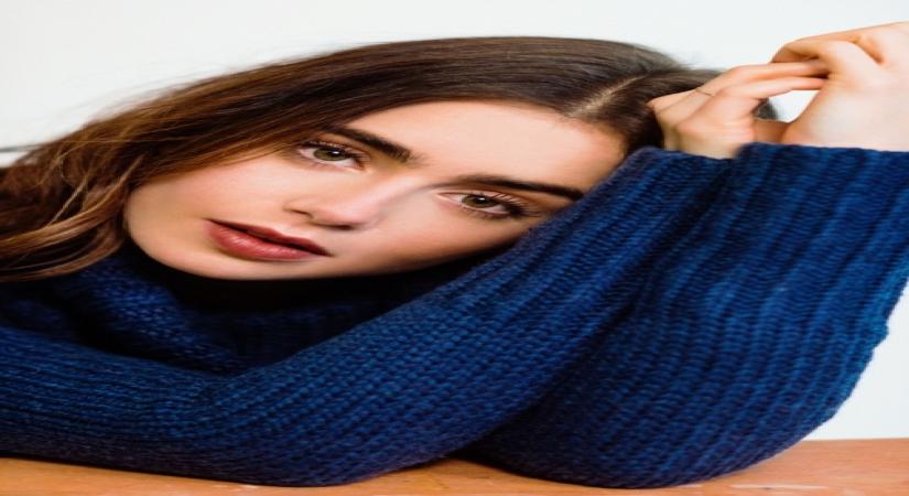 Lily Collins.(photo:IMDB)