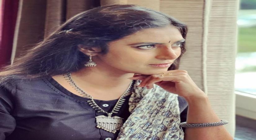Actress Kasthuri hits back at those trolling her for tweeting on power cuts