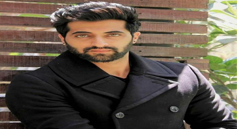 Akshay Oberoi.