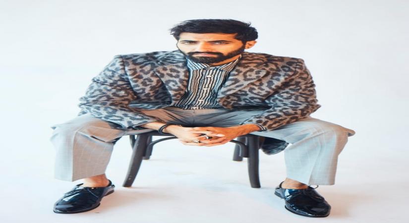 Akshay Oberoi-starrer 'Judaa Hoke Bhi' reunites Mahesh Bhatt, Vikram Bhatt, to release on July 15