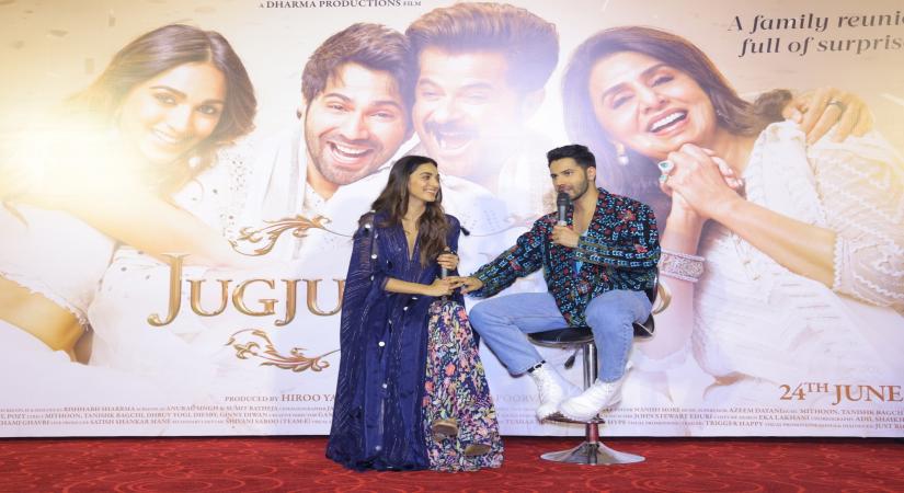New Delhi: Bollywood actor Varun Dhawan and actress Kiara Advani address during a song launch of their upcoming film 'Jug Jug Jeeyo' , in New Delhi on Friday, May 27, 2022. (Photo: Anupam Gautam/IANS)