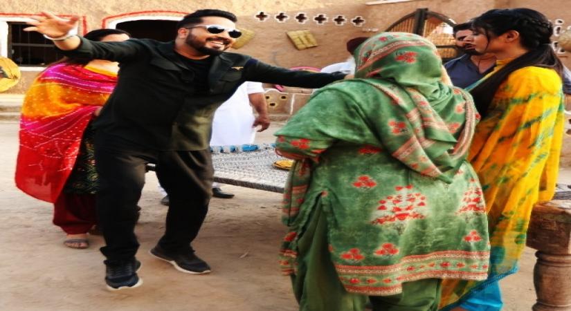 Mika Singh.