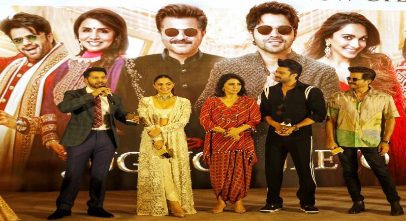 Delhi:Bollywood Actor Anil Kapoor,Neetu Kapoor,Kiara Advani,Varun Dhawan and Manish Paul pose during a press conference of their upcoming film Jug Jug Jeeyo in New Delhi on Monday June 20,2022.(Photo: Wasim Sarvar/IANS)