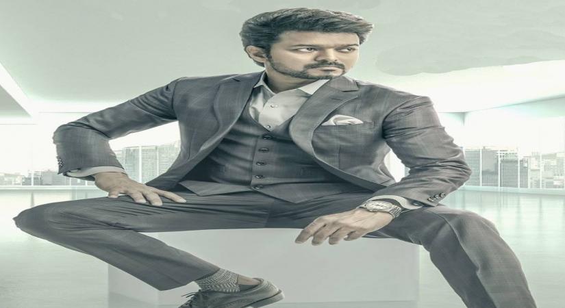 Kamal Haasan, Dhanush, Keerthy Suresh wish Vijay a happy b'day.
