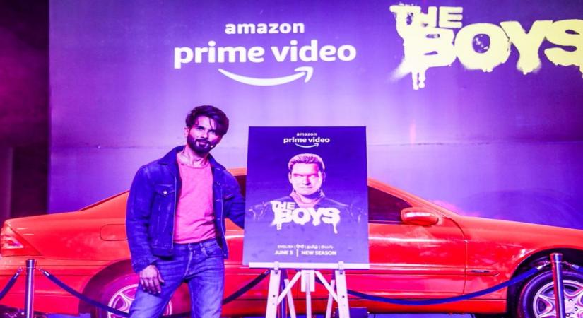Shahid Kapoor brings out essence of 'The Boys' through stunts at launch event.