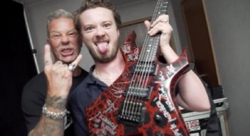 Stranger Things star Joseph Quinn jams with Metallica.