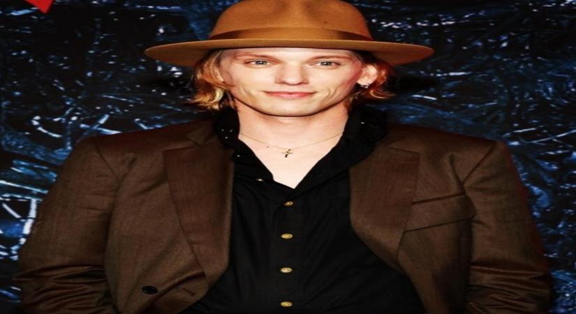 Likes rain on 'Stranger Things' star for opening up about addiction battles(instagram)