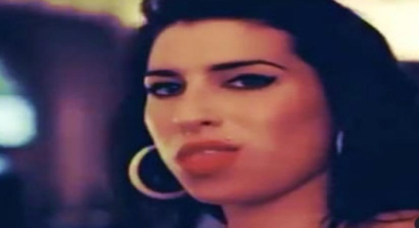 On Amy Winehouse's 11th death anniversary, producer shares her voicemail.(photo:Instagram)