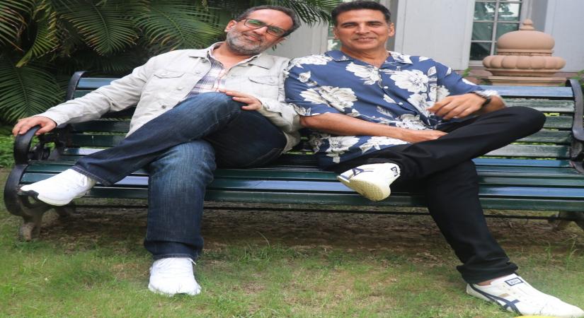 New Delhi: Bollywood actor Akshay Kumar and director Anand L Rai pose for a photograph during the promotion of their upcoming film 'Rasha Bandhan', in New Delhi on Wednesday, Aug 10, 2022. (Photo: Anupam Guatam/IANS)