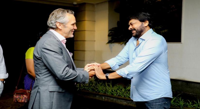 Chiranjeevi treats British Deputy High Commissioner to Telugu delicacies